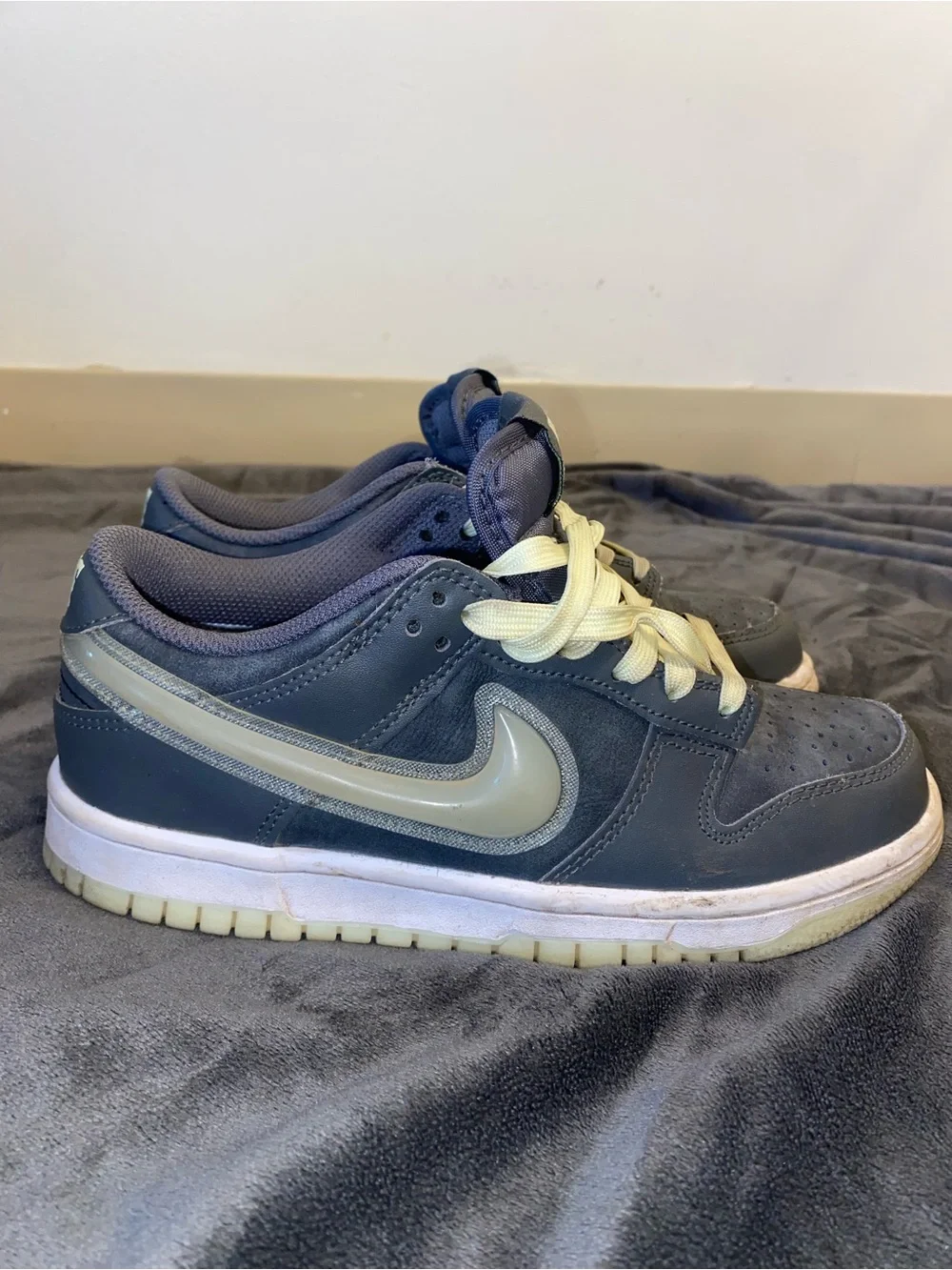 Nike Kids Low-Top Sneakers in Iron Grey and Cool Lime